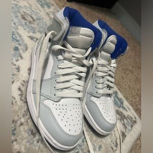 Air Jordan 1 High Zoom Razer Blue Sneaker 

Size 7 Women’s/ Size 5.5 Mens